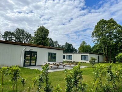 Groot vakantiehuis in het bos